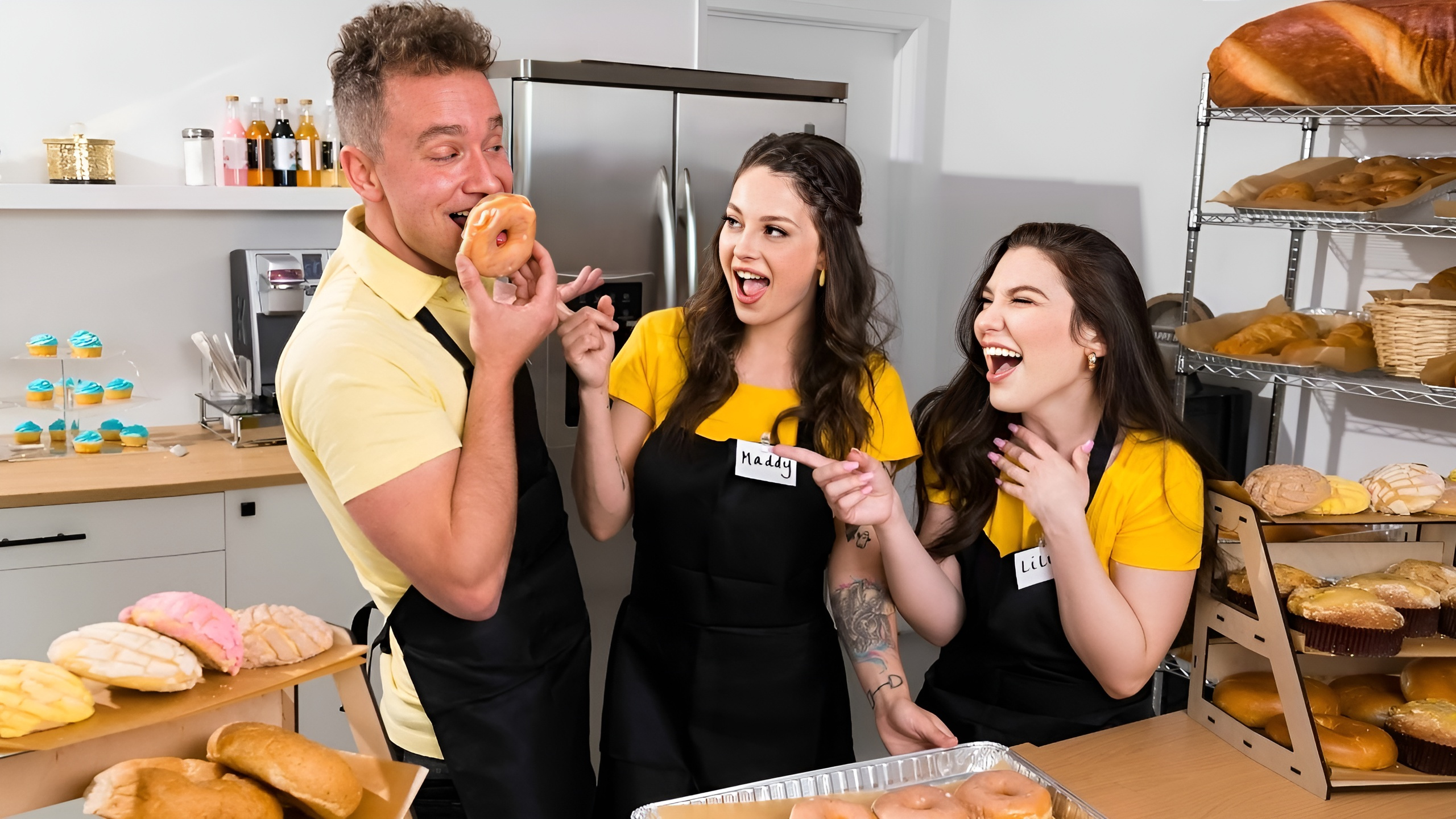 Cozinhando com duas irmãs lascivas